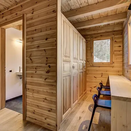 Villa Newly Renovated Chalet Up To 12 Guests With Jacuzzi & Sauna!- If You Want To Book, Please Contact On Wh-ats-app - 0034-635-518-216 !!!! Riddes